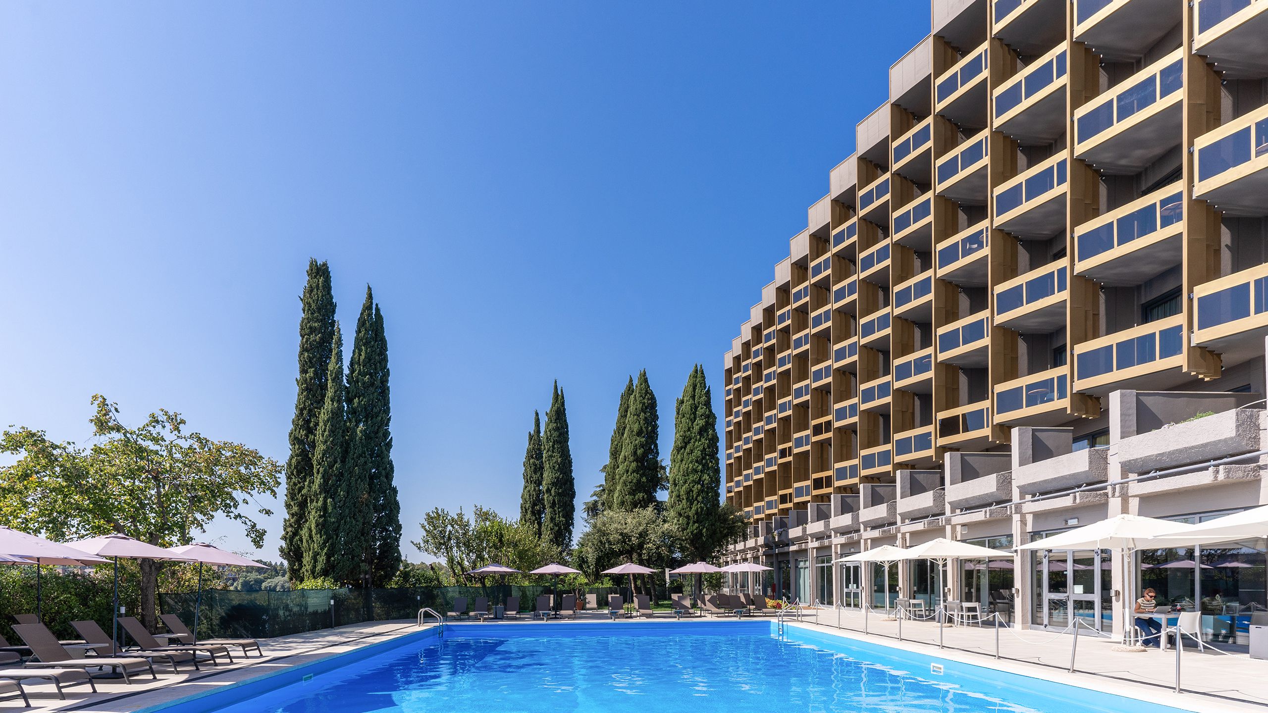 Midas-Palace-Hotel-Rome-Pool-061